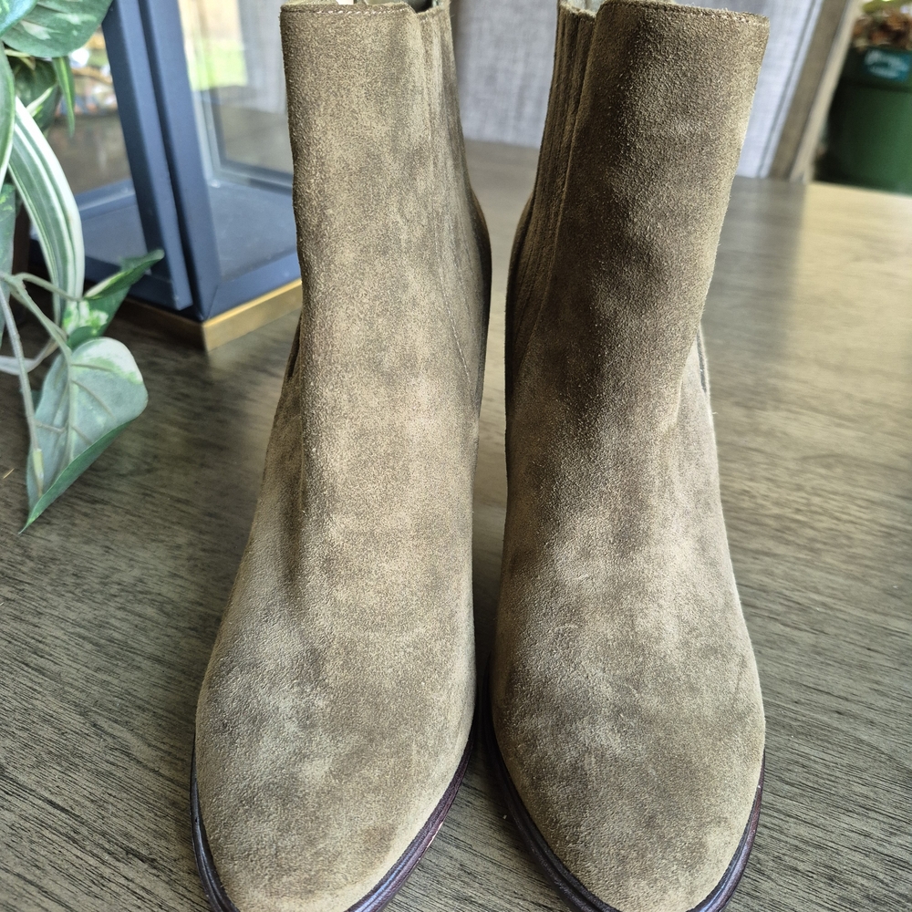 JOIE 'Cloee' Suede Leather Sz 9 /39 Booties Olive Ankle Boots Quality Richness - Picture 4 of 13
